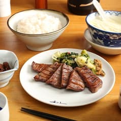 牛たん炭焼 利久 石巻山下店